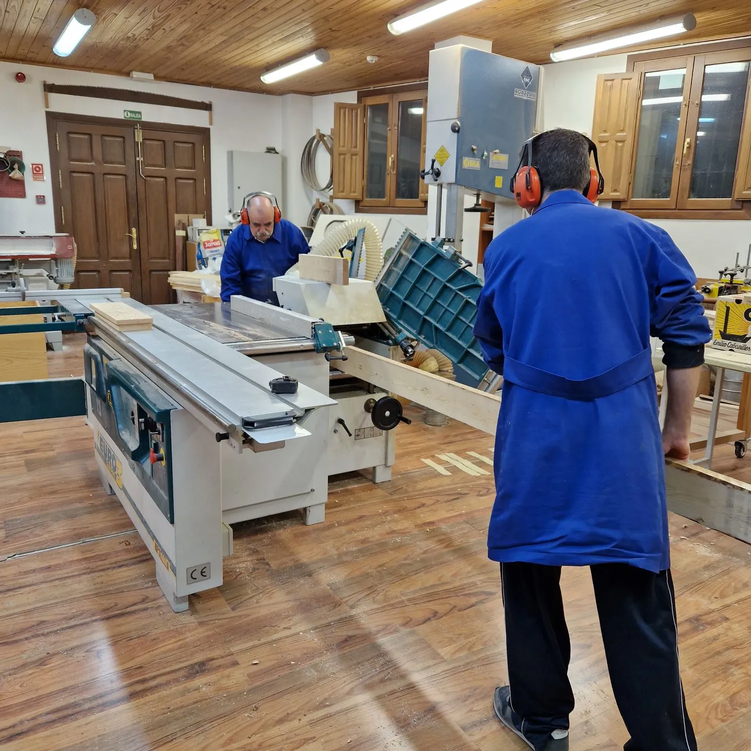 Estantería creativa "El árbol del conocimiento"